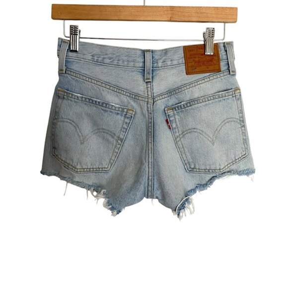 Levi's 501 Light Wash Jean Shorts 24 - Picture 4 of 5